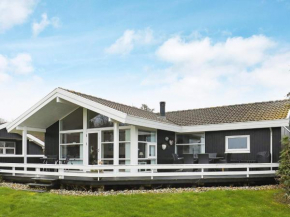 Sprawling Holiday Home in Syddanmark with Whirlpool